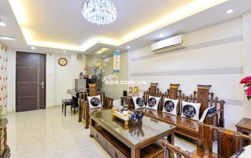 Bán nhà cạnh HXH Ni Sư Huỳnh Liên Ngay khu BÀU CÁT 2 P10 Tân Bình 80m2, 5Tầng. Chỉ 10.8tỷ .